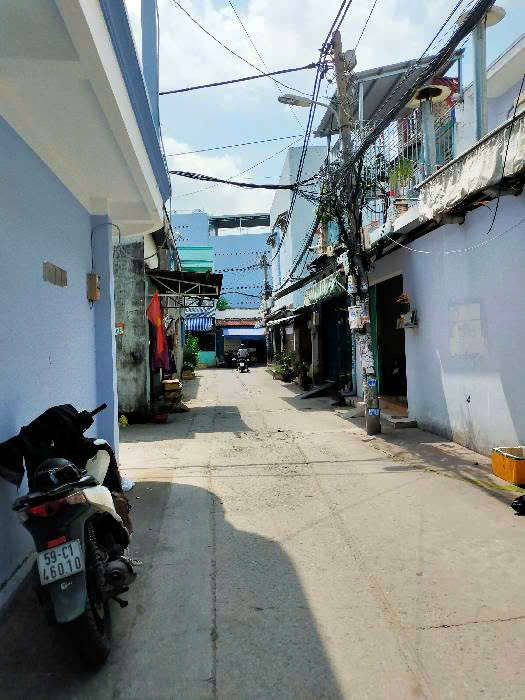 Bán nhà Tân Hòa Đông ,Phường Bình Trị Đông, Quận Bình Tân.GIÁP QUẬN 6- TÂN PHÚ - SỔ HỒNG VUÔNG VẮN- 3 TẦNG- 69.3M2- 5.X Tỷ